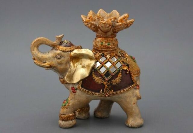 Amulet elefant simbol al longevității și înțelepciunii
